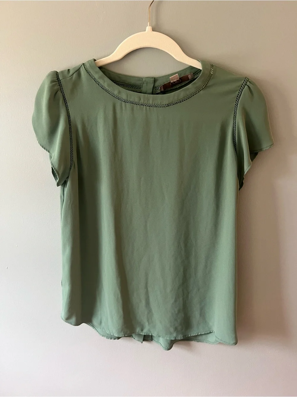 LOFT Sage Green Puff Sleeve Blouse